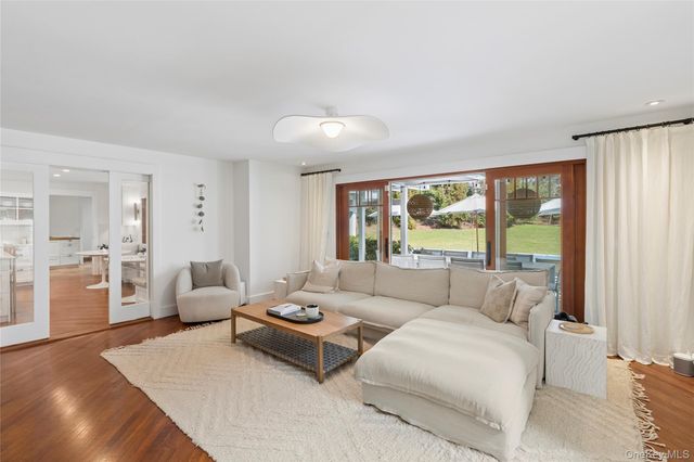 30 E Hollow Road, East Hampton, NY 11937