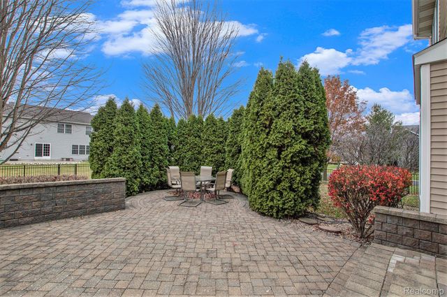 3839 Wild Pine Drive, Saginaw, MI 48603