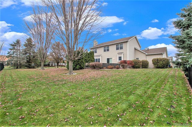 3839 Wild Pine Drive, Saginaw, MI 48603