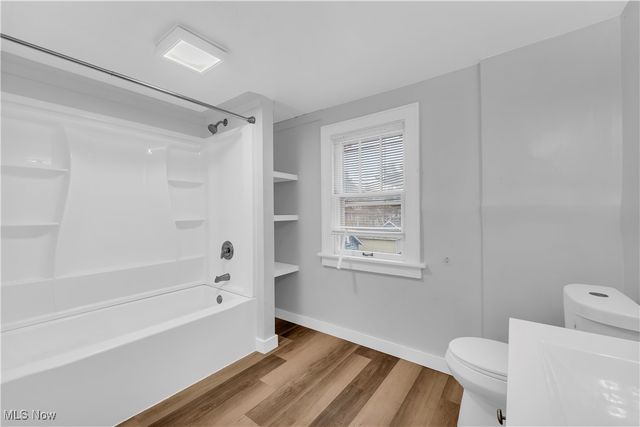 485 E Archwood Avenue, Akron, OH 44301