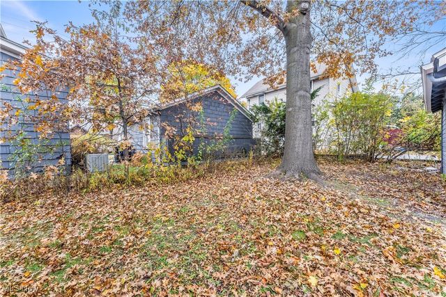 485 E Archwood Avenue, Akron, OH 44301