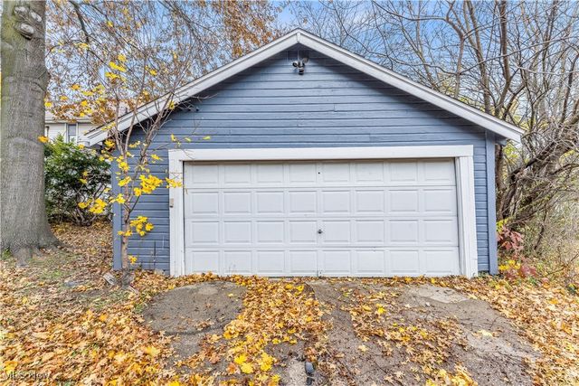 485 E Archwood Avenue, Akron, OH 44301