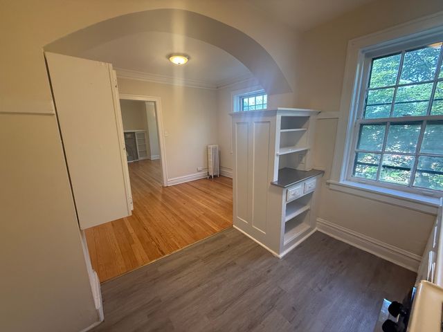 6348 13th Street A08, Berwyn, IL 60402