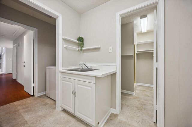 2016 Trixie Lane, Houston, TX 77042