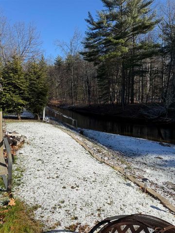 1013 Camelot Drive, Exeter, NH 03833