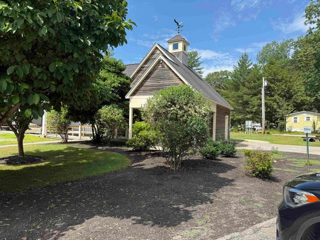 1013 Camelot Drive, Exeter, NH 03833