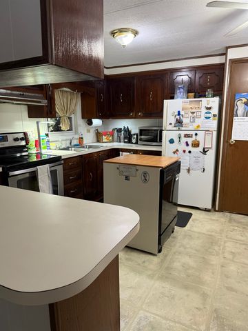 1013 Camelot Drive, Exeter, NH 03833