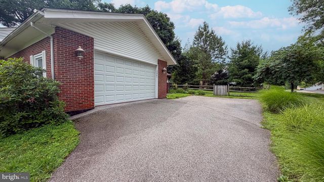 10861 HILLTOP LN, Columbia, MD 21044