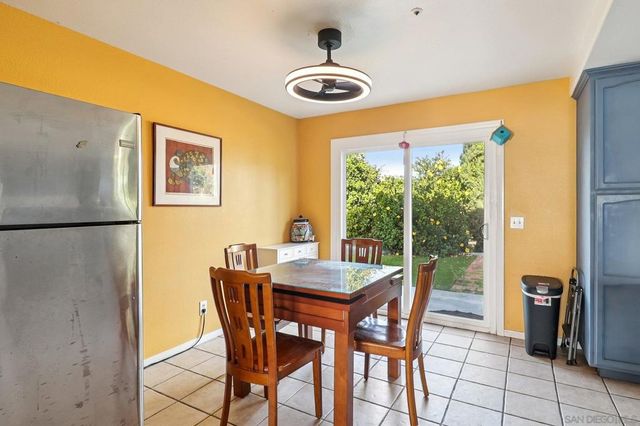 584 E Bobier, Vista, CA 92084