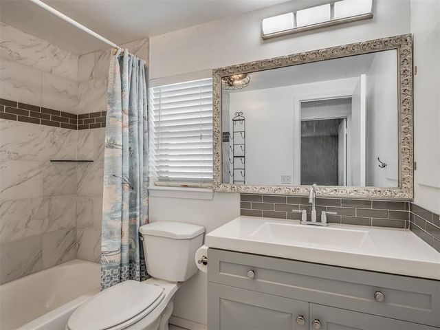 8337 NW 38th Terrace, Bethany, OK 73008