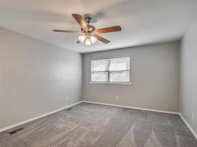 8337 NW 38th Terrace, Bethany, OK 73008