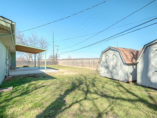 8337 NW 38th Terrace, Bethany, OK 73008