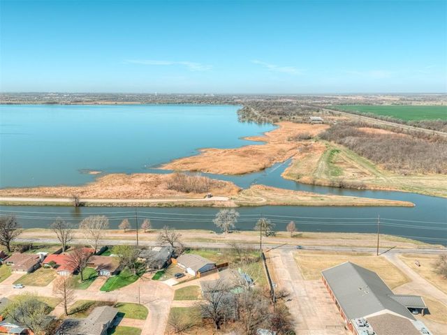 8337 NW 38th Terrace, Bethany, OK 73008