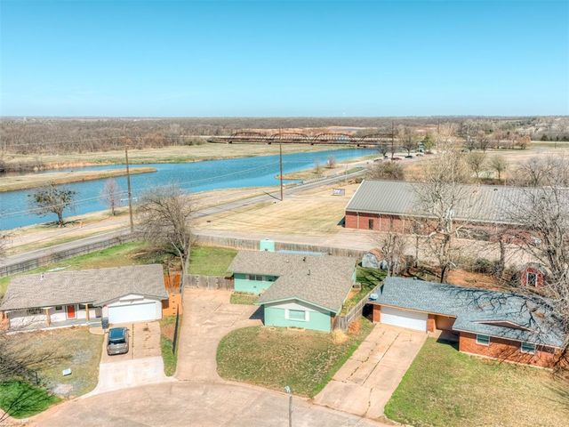 8337 NW 38th Terrace, Bethany, OK 73008