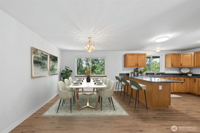 2111 22nd AVE SE, Puyallup, WA 98372