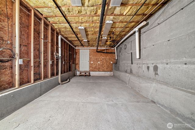 2111 22nd AVE SE, Puyallup, WA 98372