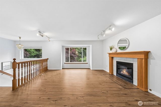 2111 22nd AVE SE, Puyallup, WA 98372