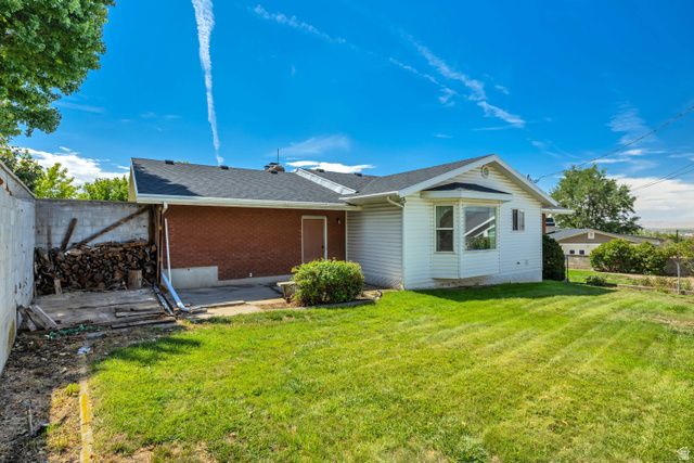 539 E 250 N, Centerville, UT 84014