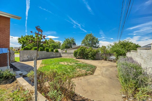 539 E 250 N, Centerville, UT 84014