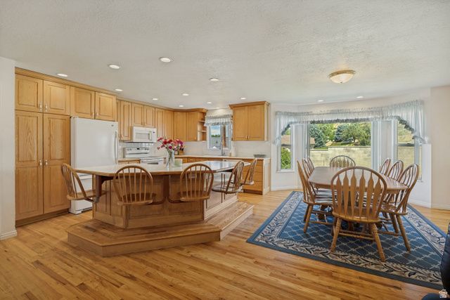 539 E 250 N, Centerville, UT 84014