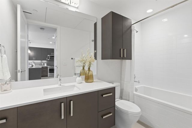 222 West Ave 1404, Austin, TX 78701