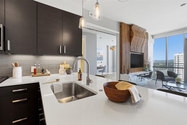 222 West Ave 1404, Austin, TX 78701