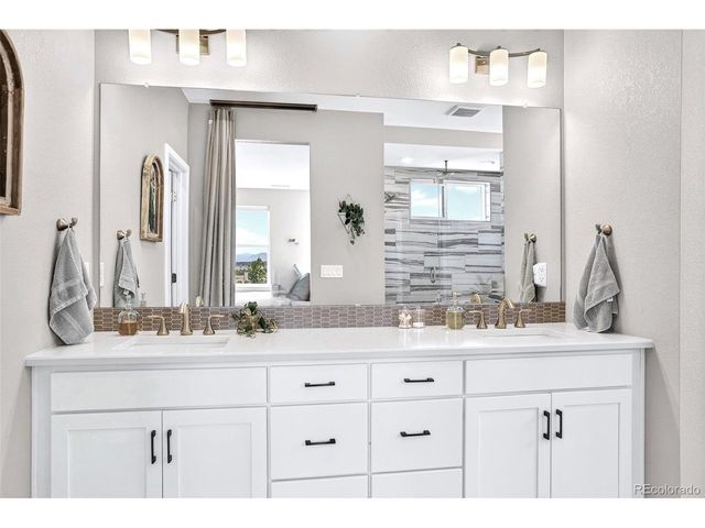 9195 Star Streak Cir, Littleton, CO 80125