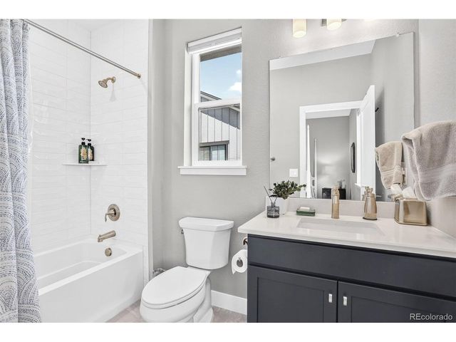 9195 Star Streak Cir, Littleton, CO 80125