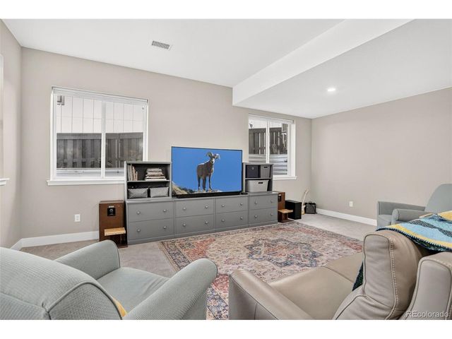 9195 Star Streak Cir, Littleton, CO 80125