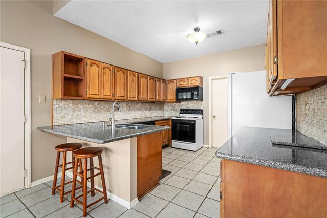 1509 Windsor Drive, Friendswood, TX 77546