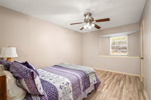 1509 Windsor Drive, Friendswood, TX 77546