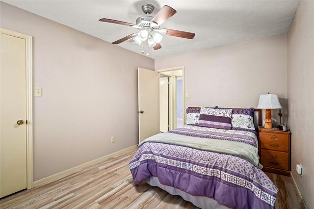 1509 Windsor Drive, Friendswood, TX 77546