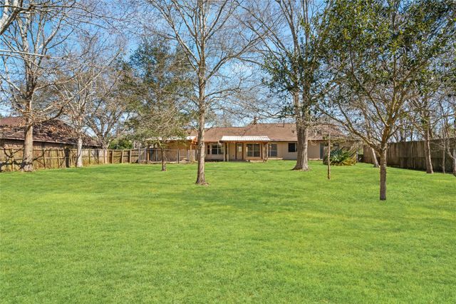 1509 Windsor Drive, Friendswood, TX 77546