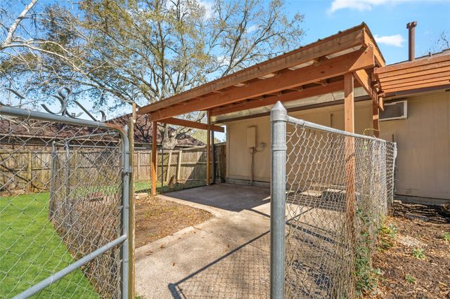 1509 Windsor Drive, Friendswood, TX 77546