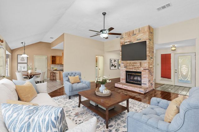 1509 Windsor Drive, Friendswood, TX 77546