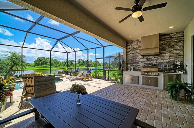 5731 CHEECH GLEN, Bradenton, FL 34211