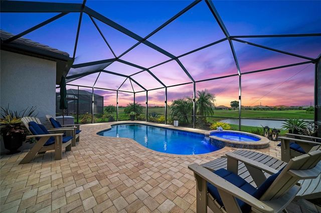 5731 CHEECH GLEN, Bradenton, FL 34211