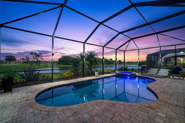 5731 CHEECH GLEN, Bradenton, FL 34211