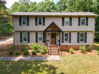 236 Heathwood Drive, Spartanburg, SC 29307