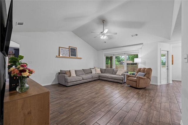 714 Macdonald Drive, Pea Ridge, AR 72751