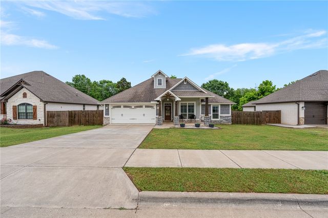 714 Macdonald Drive, Pea Ridge, AR 72751