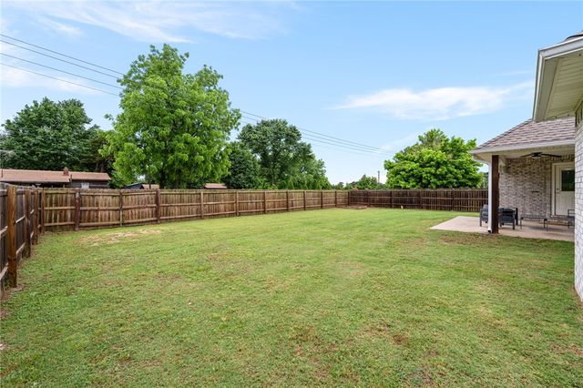 714 Macdonald Drive, Pea Ridge, AR 72751