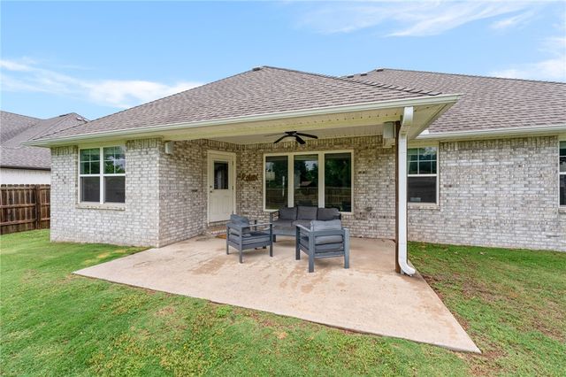 714 Macdonald Drive, Pea Ridge, AR 72751
