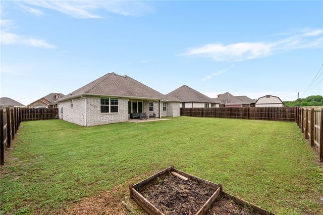 714 Macdonald Drive, Pea Ridge, AR 72751