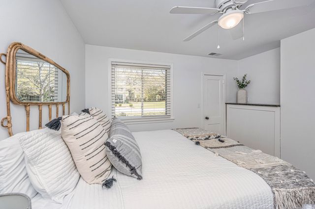 6 Stratford Road, Charleston, SC 29407