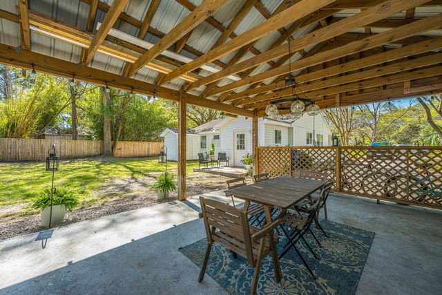 6 Stratford Road, Charleston, SC 29407