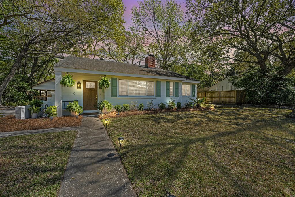 6 Stratford Road, Charleston, SC 29407