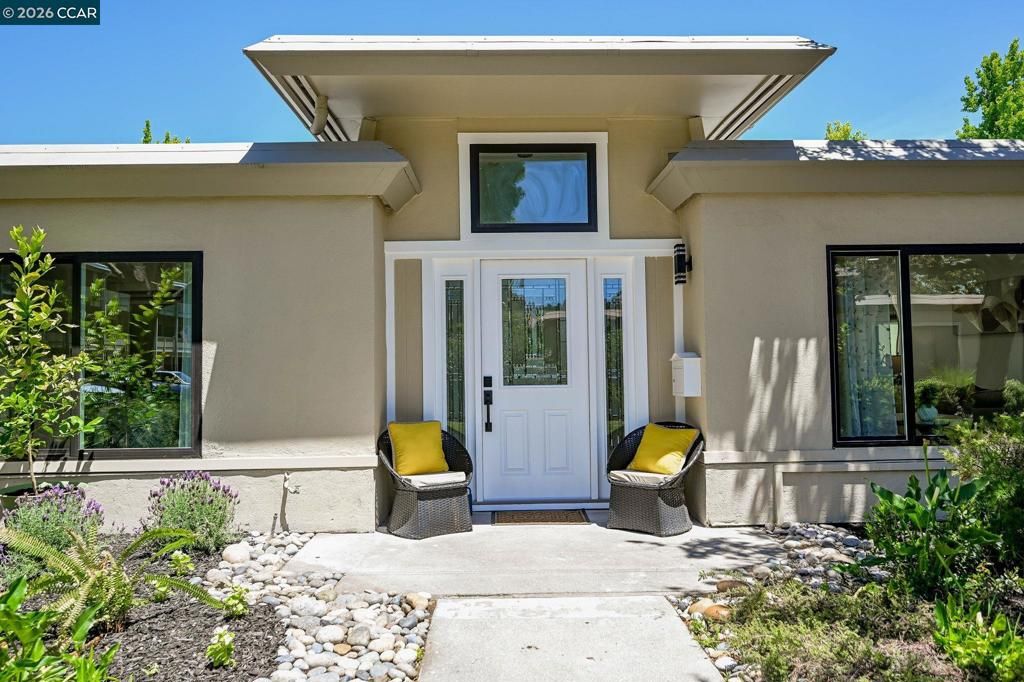 Image 1 of property listing at 2045 Pine Knoll Drive 6, Walnut Creek, CA 94595