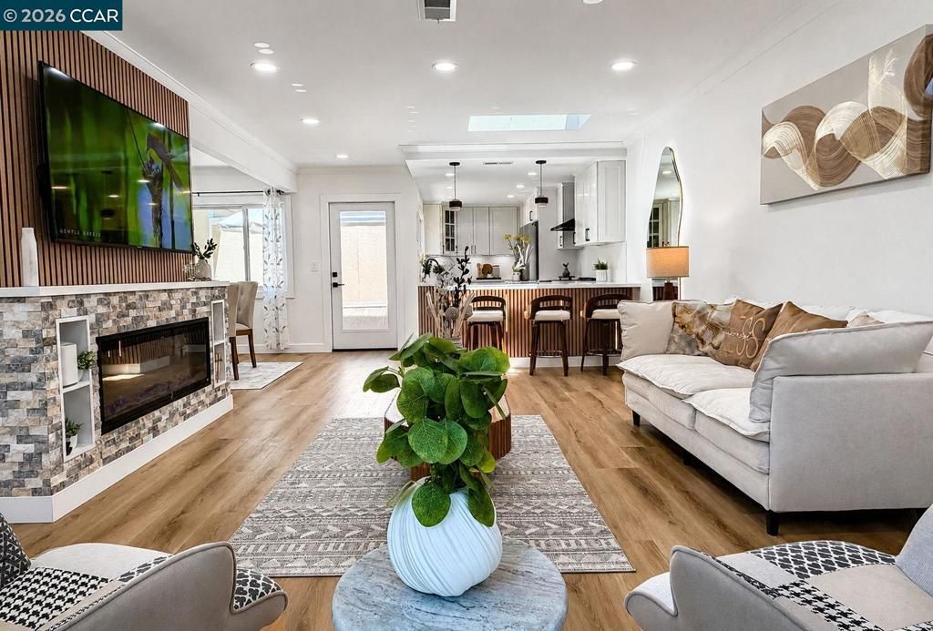 Image 12 of property listing at 2045 Pine Knoll Drive 6, Walnut Creek, CA 94595