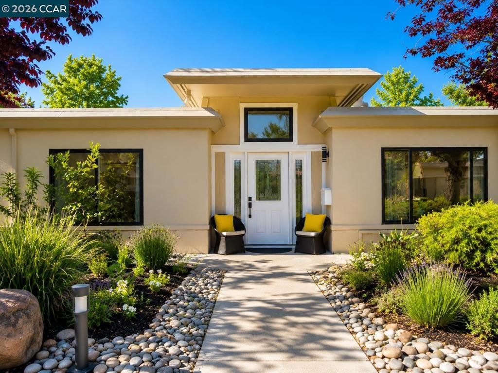 Image 40 of property listing at 2045 Pine Knoll Drive 6, Walnut Creek, CA 94595
